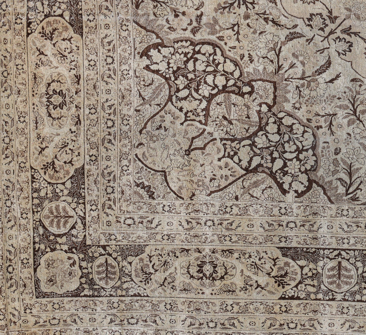 Tabriz 8318 image 1