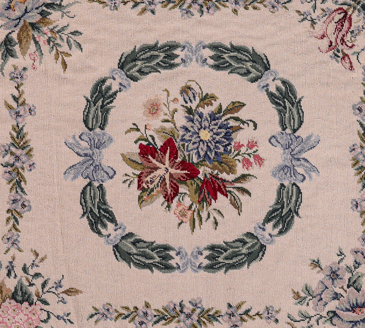 Needlepoint Vintage 8336 - image 2